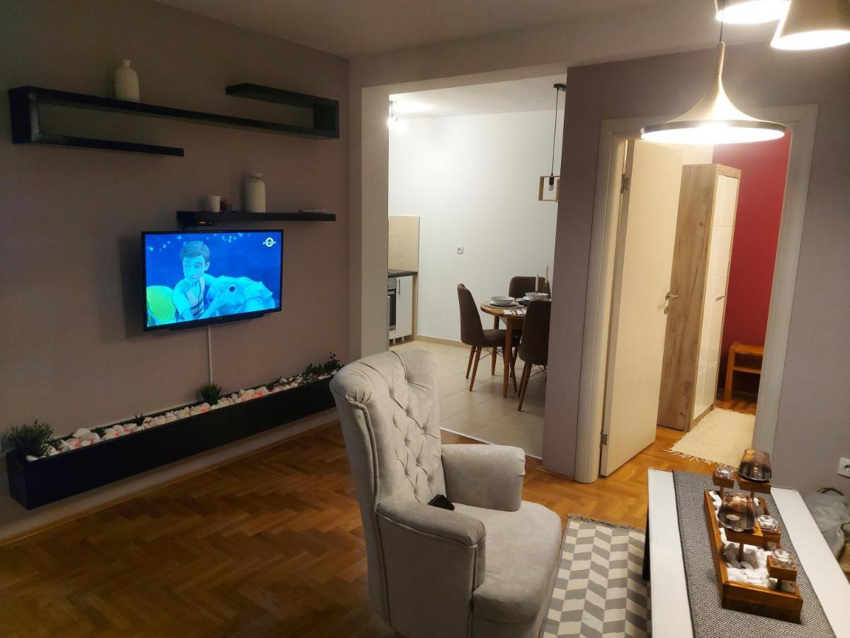 River Lux Σρέμσκα Μιτρόβιτσα Εξωτερικό φωτογραφία
